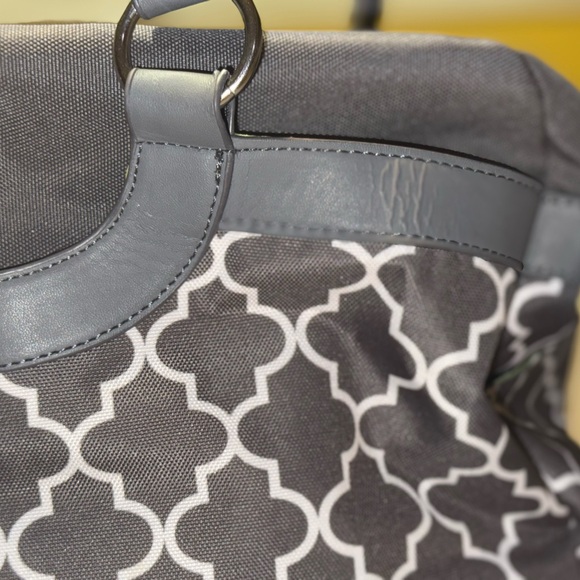 JJ Cole lime green and Gray Baby Bag - Picture 3 of 10